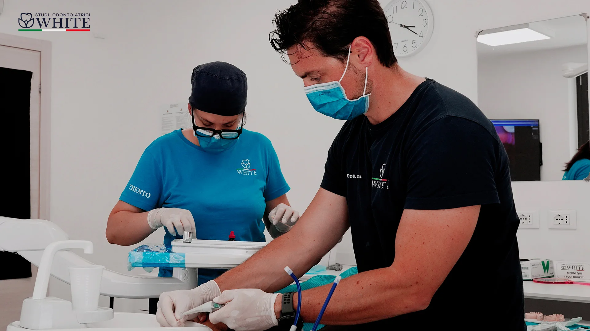 Attività clinica presso gli Studi Odontoiatrici WHITE a Trento